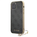 Guess Charms Collection 4G iPhone 12/12 Pro Suojakuori - Harmaa