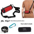 JBL Flip 7 kannettava silikonikotelo olkahihnalla - musta