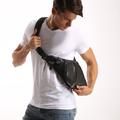 Qialino aitoa nahkaa Crossbody rintalaukku - musta