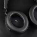 Korvatyynyjen vaihto Sennheiser Momentum 4 - asennustyökalulla - musta