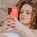 Samsung Galaxy S25 Ultra Harjattu TPU Suojakuori - Hiilikuitu - Punainen