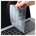 MacBook Pro 13" (2020) TPU-Näppäimistösuoja - Läpinäkyvä