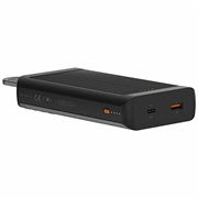 Xtorm Go2 -sarjan 10000mAh:n aurinkokäyttöinen varavirtalähde/taskulamppu - 20W, USB-C, USB-A - musta