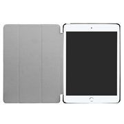 iPad 9.7 2017/2018 Tri-Fold Smart Suojakotelo - Musta