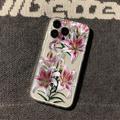 iPhone 15 Pro Max Kukkakuvio TPU kotelo - Vaaleanpunainen lilja