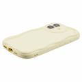 iPhone 16 Plus Candy Color Wavy TPU-kotelo - keltainen