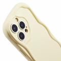 iPhone 16 Pro Candy Color Wavy TPU-kotelo - keltainen