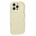 iPhone 16 Pro Max Candy Color Wavy TPU-kotelo - keltainen